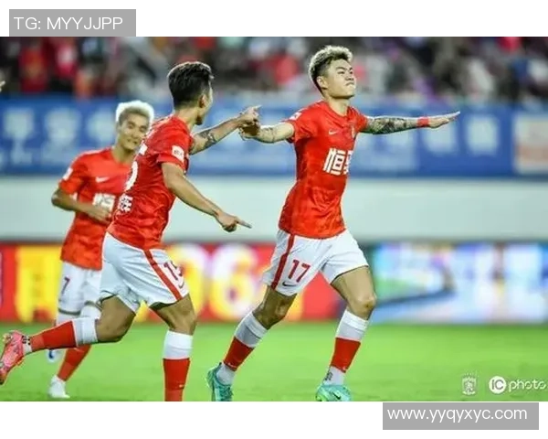 武汉羽毛球队边路渗透革新探索新战术提升整体竞技水平