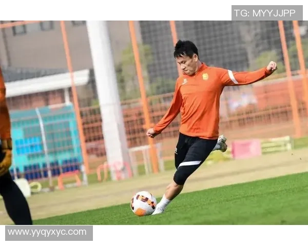 西安篮球队在邀请赛中以91分稳居积分榜首位展现强劲实力