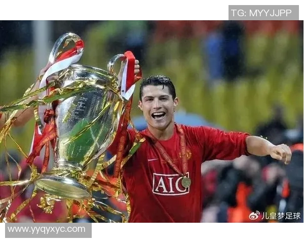 微笑足球明星的背后故事与成就揭秘,谁是你心中的足球偶像